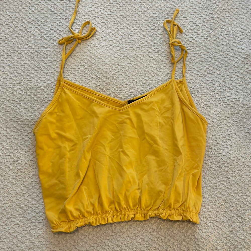 Forever 21 Yellow Crop Top. Size Medium.